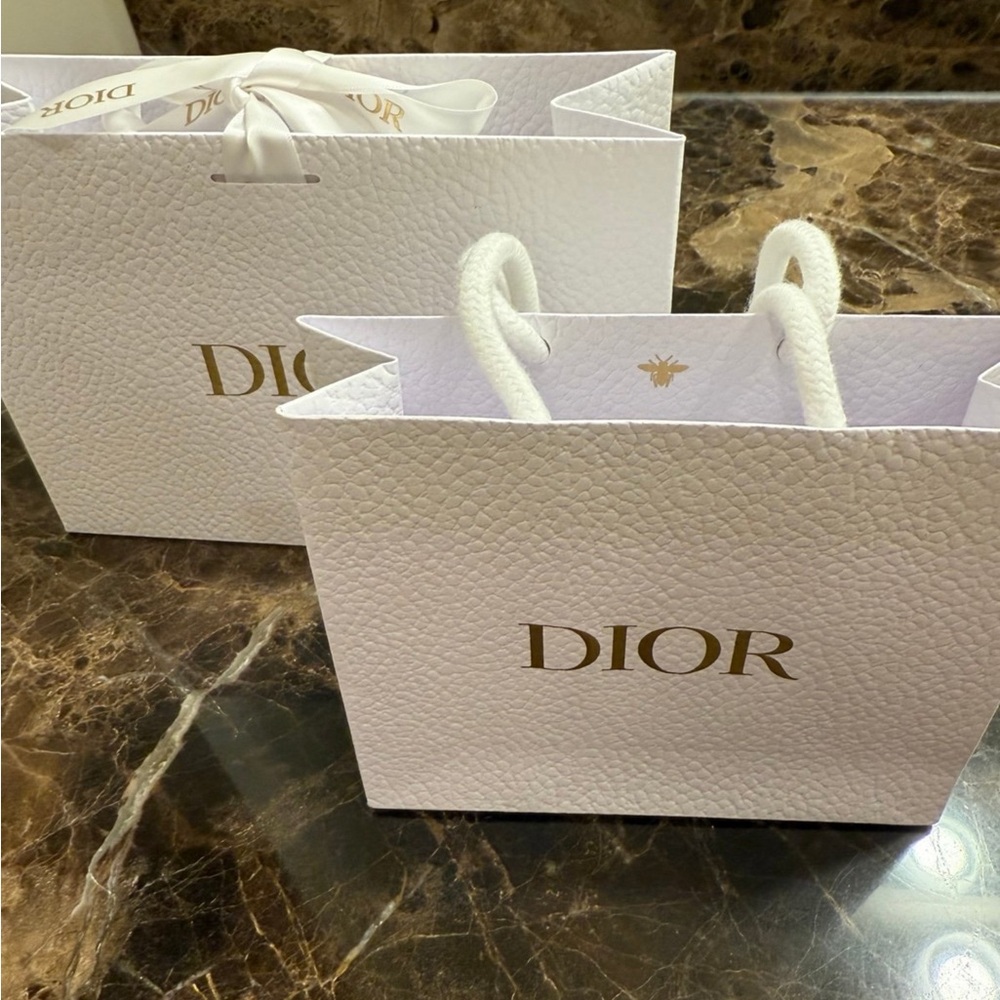 Dior White Paper Gift Bags (2)